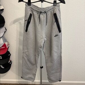 Men's NIKE sweatpants size small